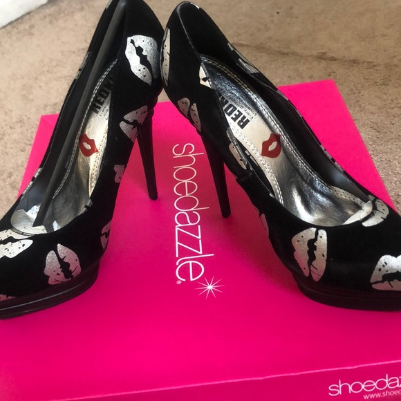 Shoes - Picture 1 of 1